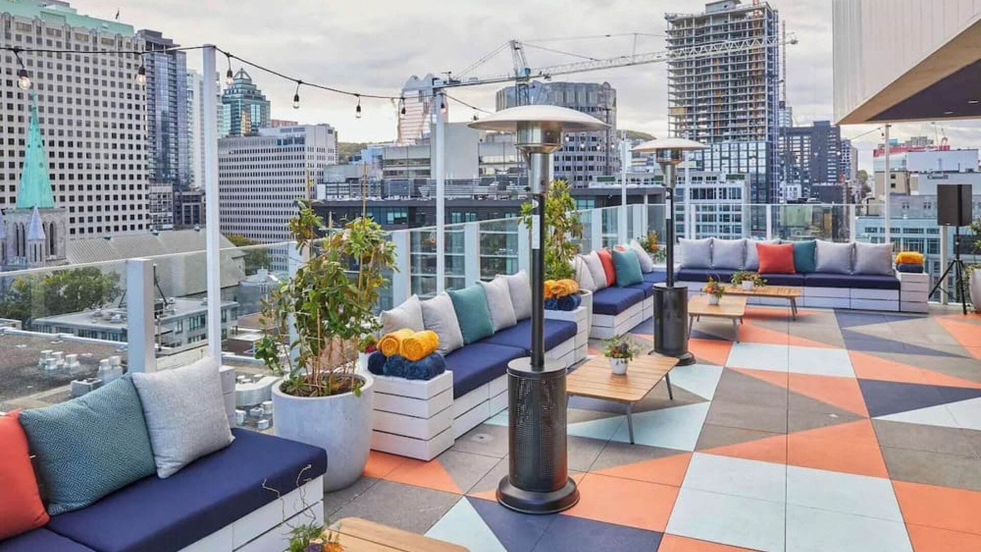 Rooftop lounge area at Hotel Monville - 295871.