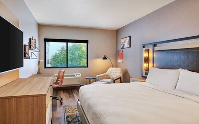 Day use room with work desk at Four Points By Sheraton Salt Lake City Airport.