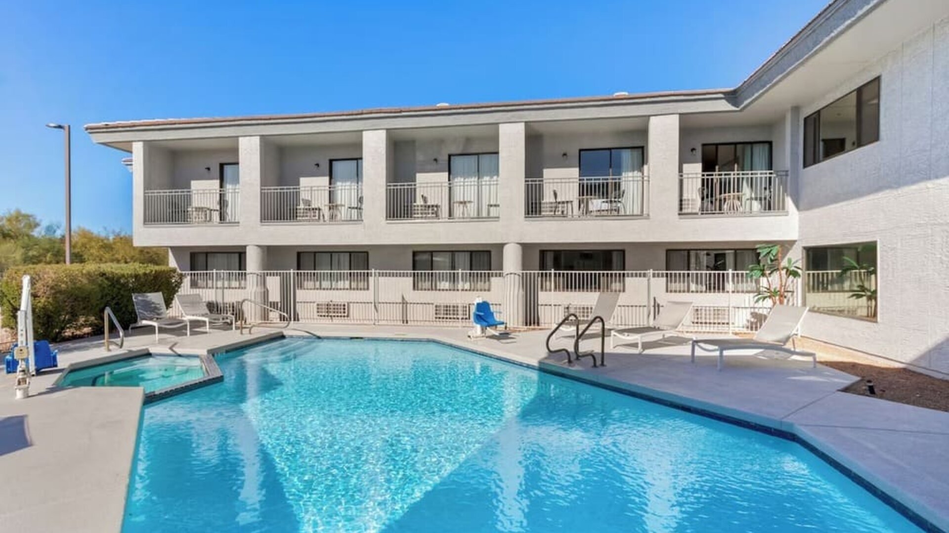 Refreshing outdoor pool at Spark By Hilton Fountain Hills Scottsdale.