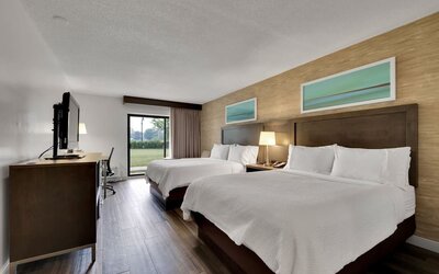 Day use twin room with work desk at Holiday Inn Peterborough-Waterfront.