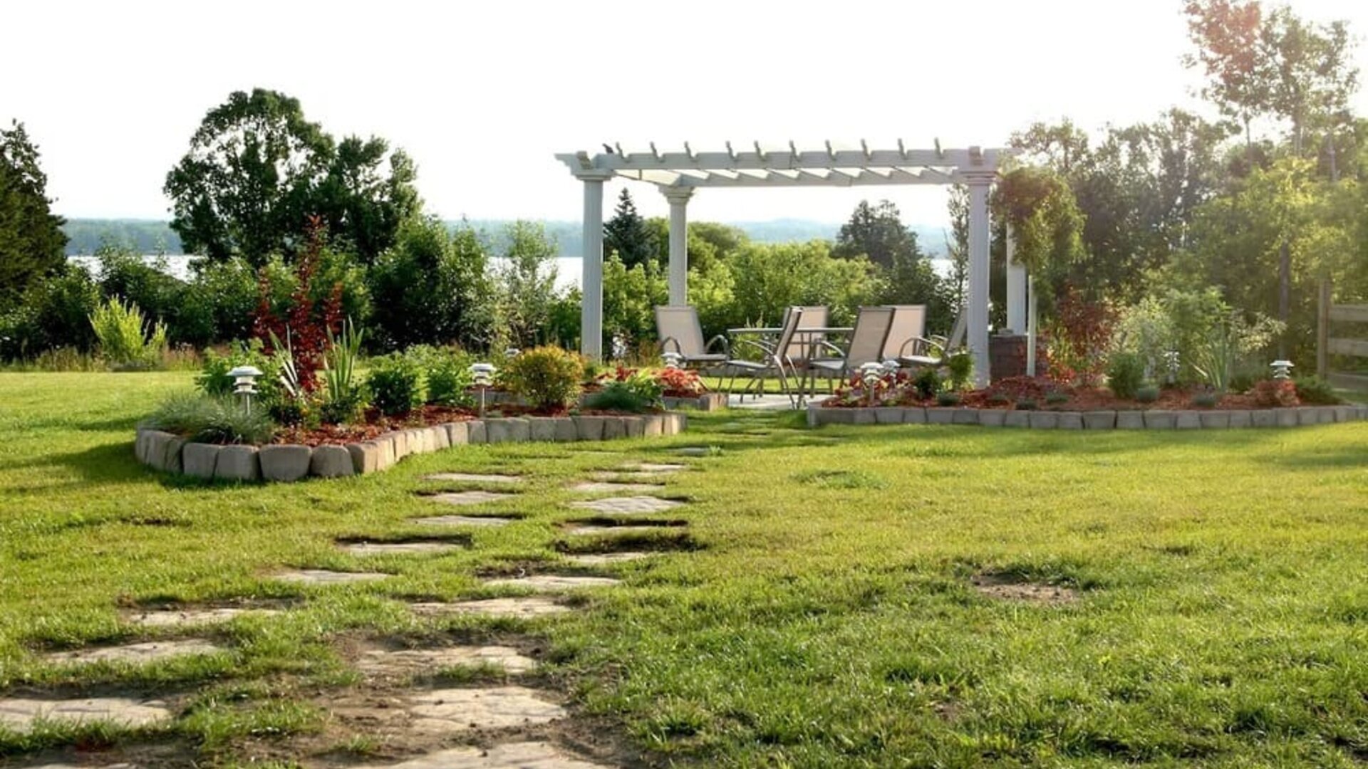 Beautiful outdoor lounge area at Comfort Inn Pembroke.