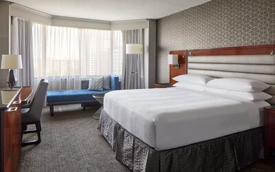 Day use room with natural light at Crystal Gateway Marriott.