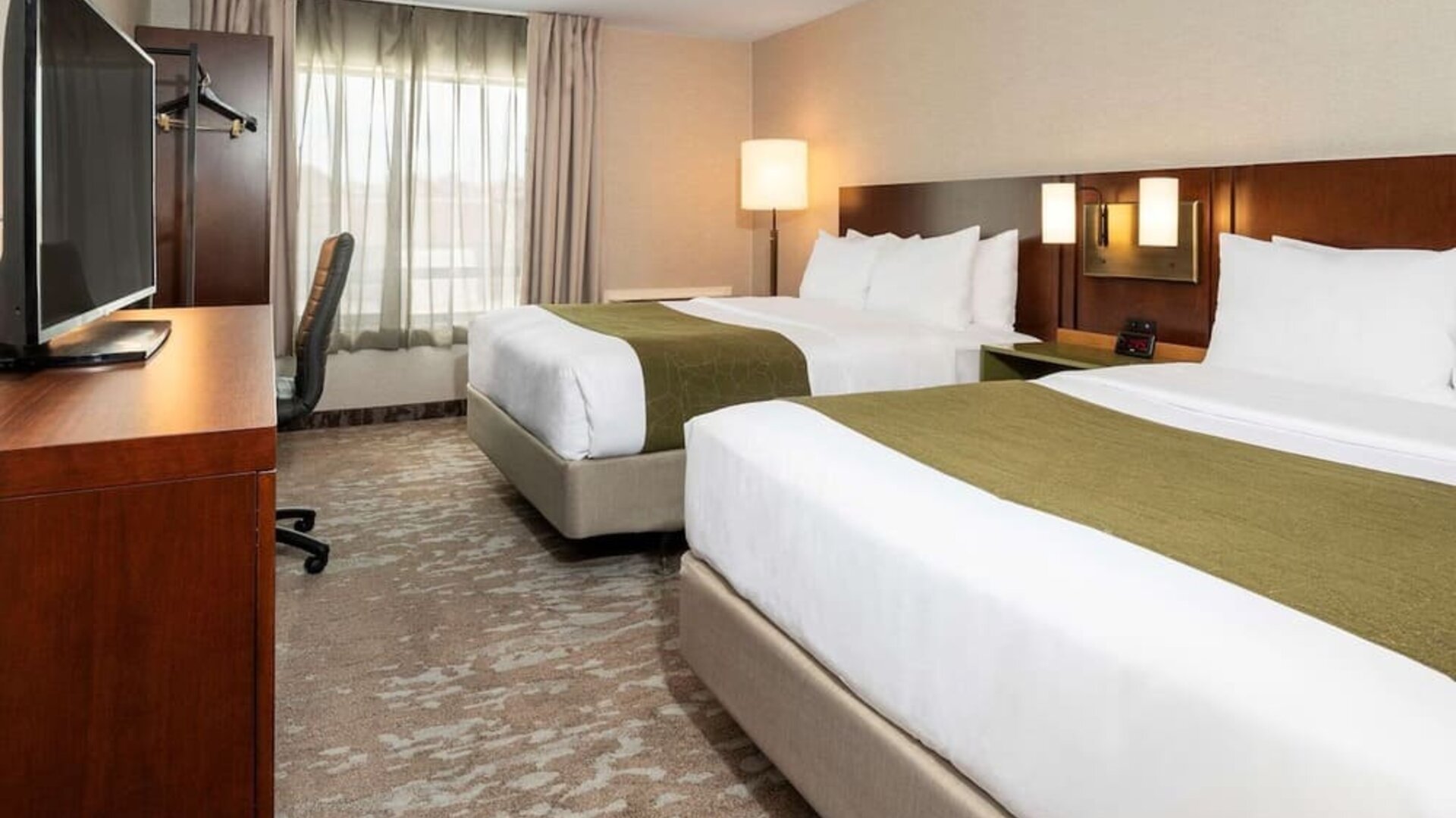 Day use twin room at Comfort Inn Sault Ste. Marie.