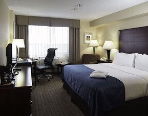 Standard day use room with work desk at Holiday Inn Winnipeg Downtown.