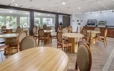 Dining room at Somerset Lofts.