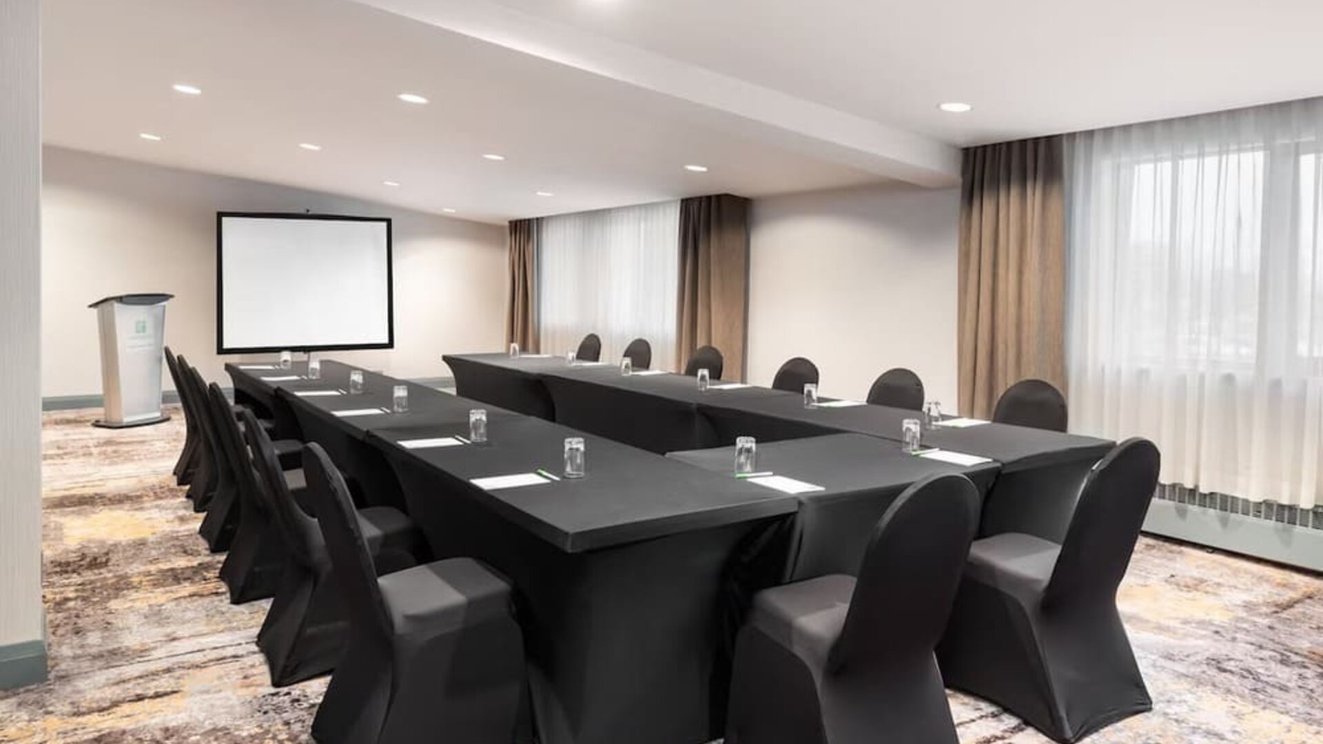 Professional meeting room at Holiday Inn Toronto Airport East.