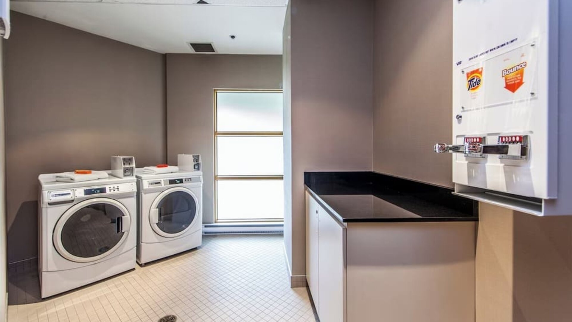 Laundry room at Holiday Inn Laval Montreal.