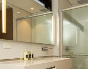 Dazzler by Wyndham La Plata