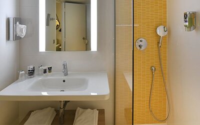 Hotel Mercure Le Havre Centre Bassin Du Commerce