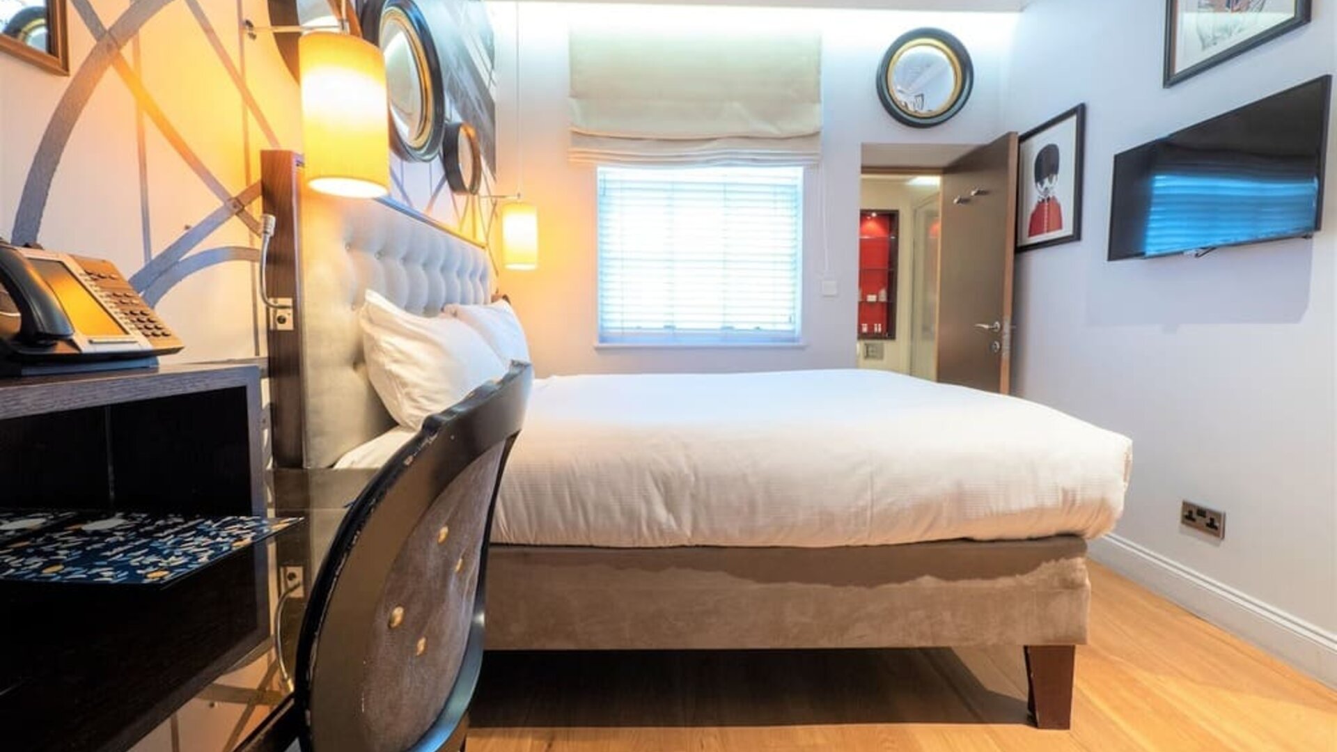 Standard day use room with work desk at Hotel Indigo London Paddington,