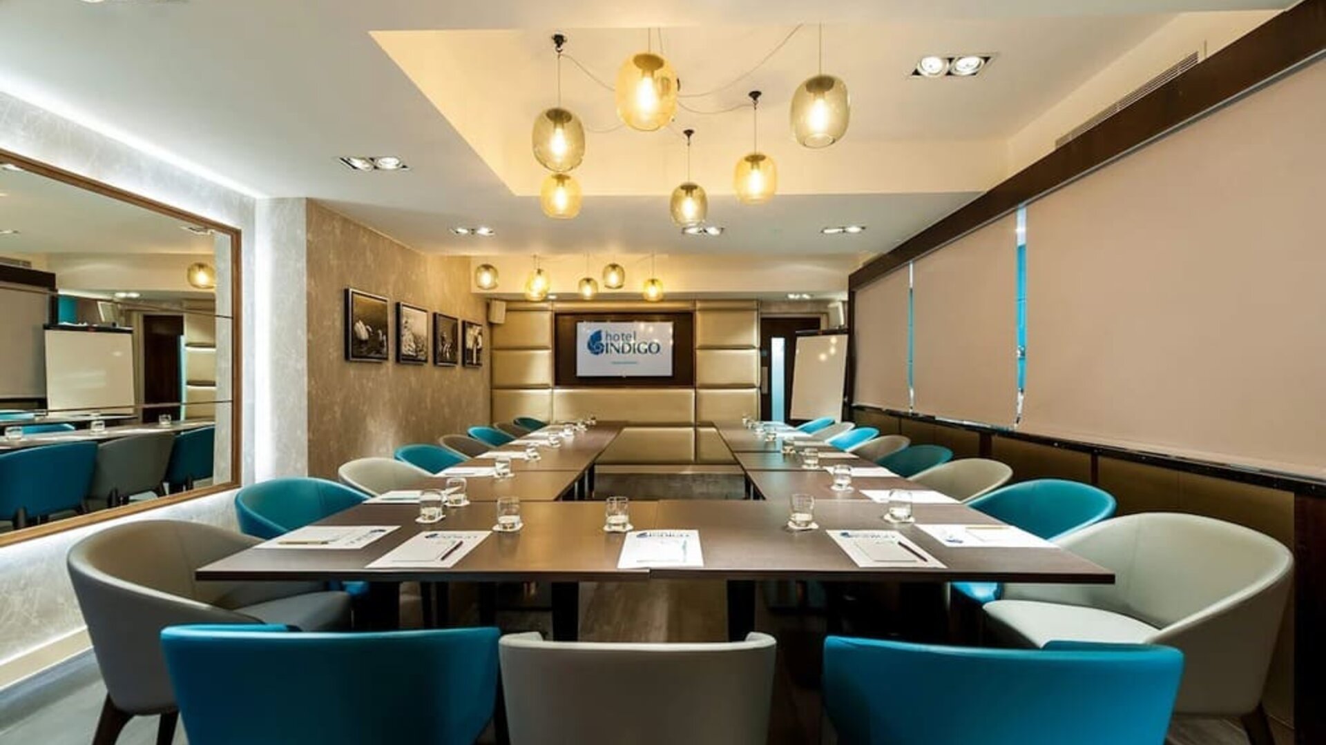 Professional meeting room at Hotel Indigo London Paddington,