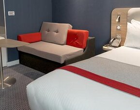 Holiday Inn Express Paris Velizy