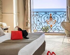 Hôtel Le Royal Promenade Des Anglais