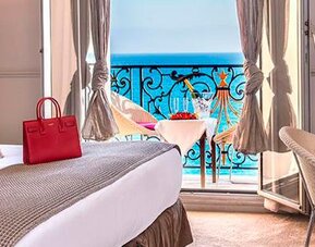 Hôtel Le Royal Promenade Des Anglais