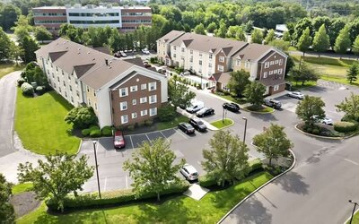 Hotel parking at MainStay Suites Mt. Laurel - Philadelphia.