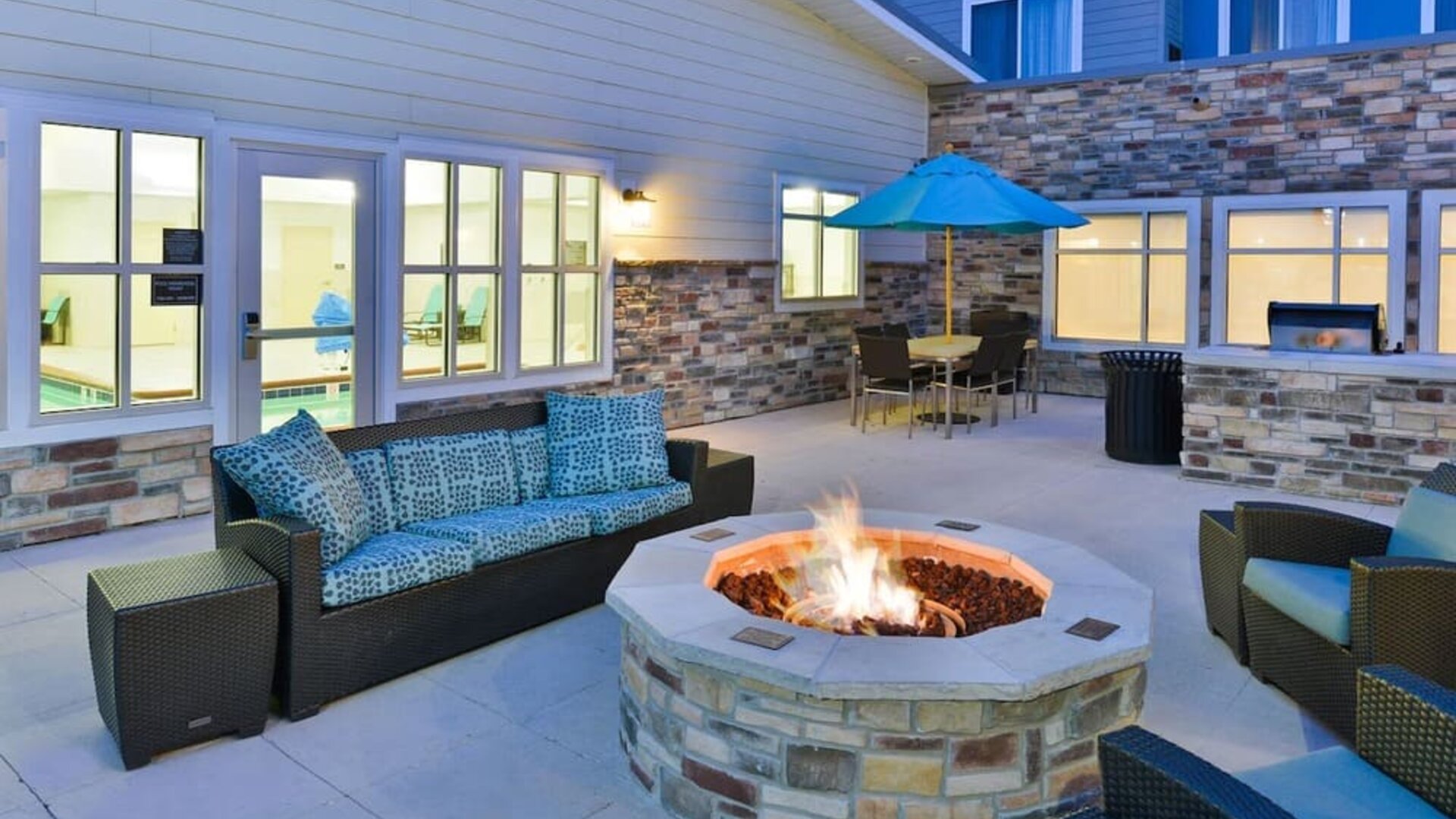 BBQ/picnic area at Residence Inn Champaign.