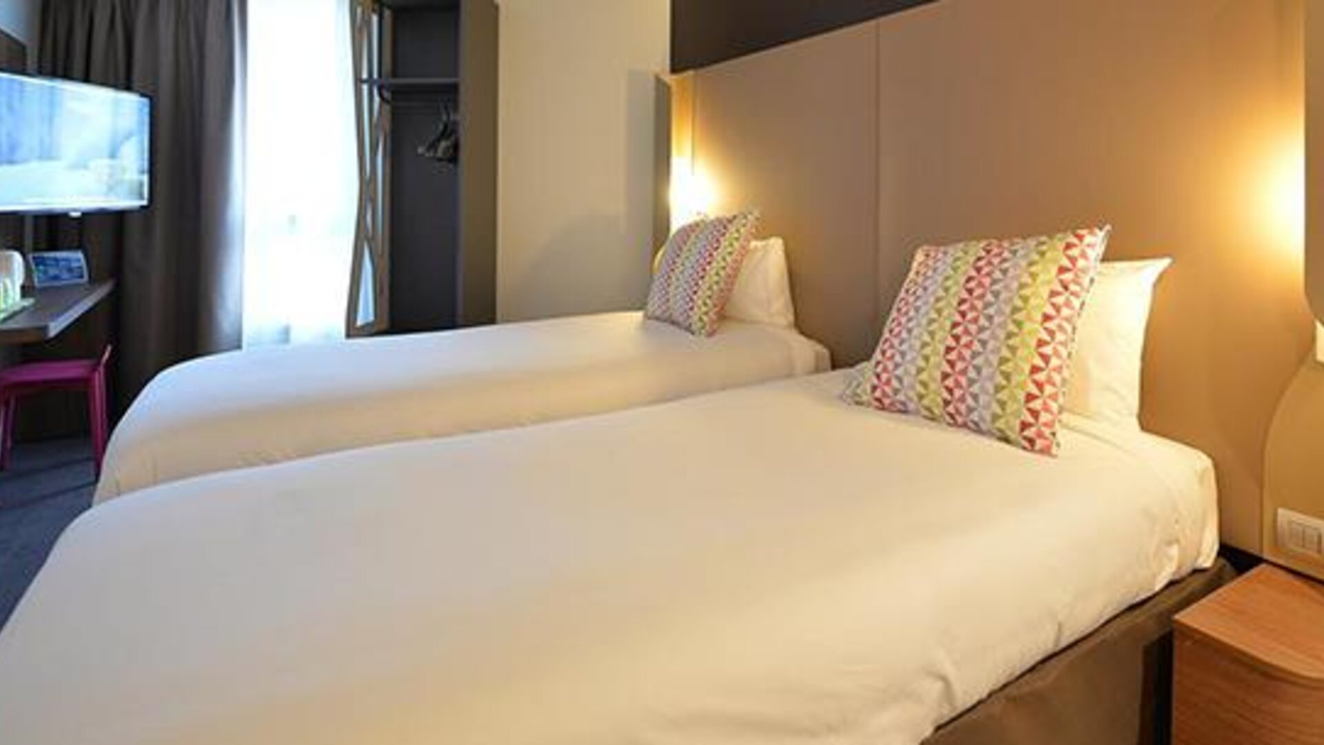 Campanile Paris Clichy Centre