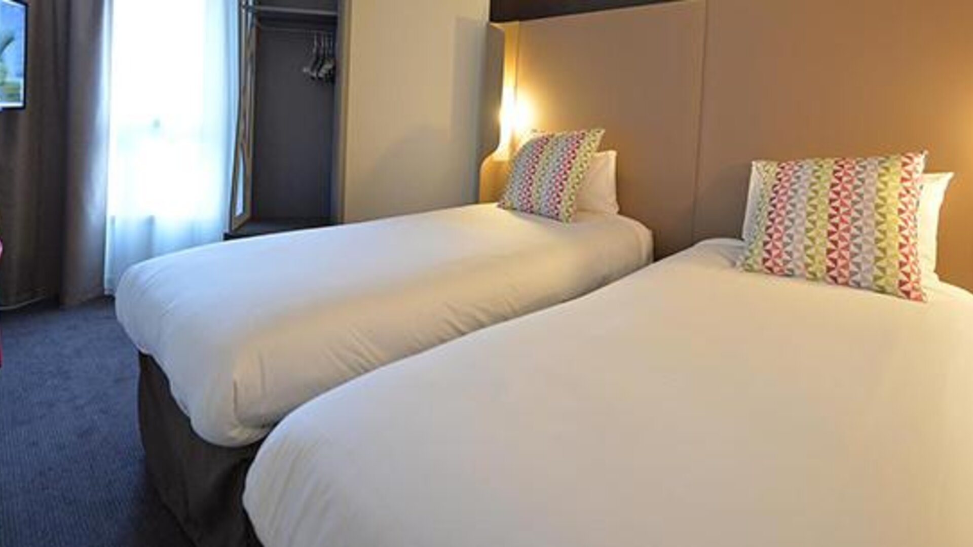 Campanile Paris Clichy Centre