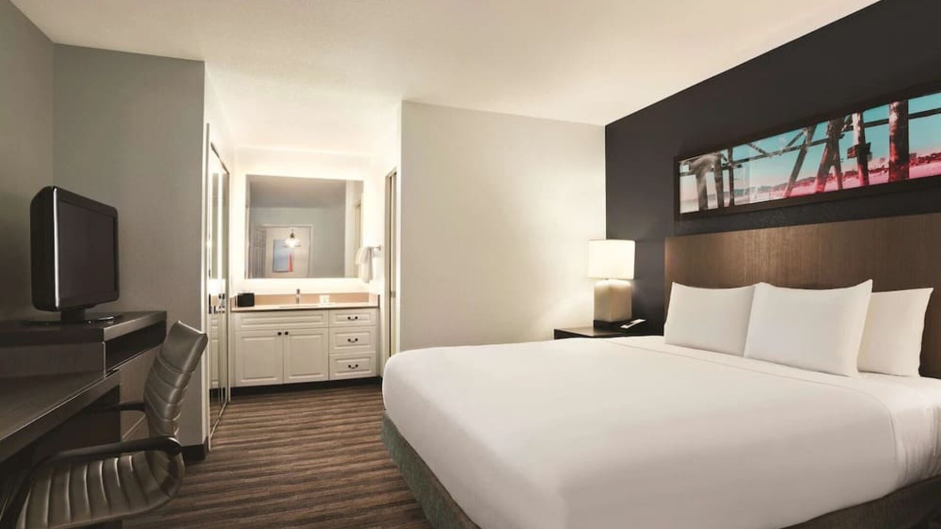 Day use room with work desk at Hyatt House Pleasant Hill.