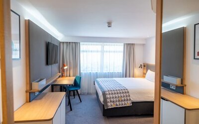 Bright and spacious day use room with work desk at Holiday Inn Leicester-Wigston.