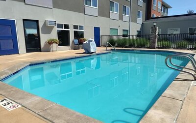 Refreshing outdoor pool at Holiday Inn Express Newberg - Wine Country.