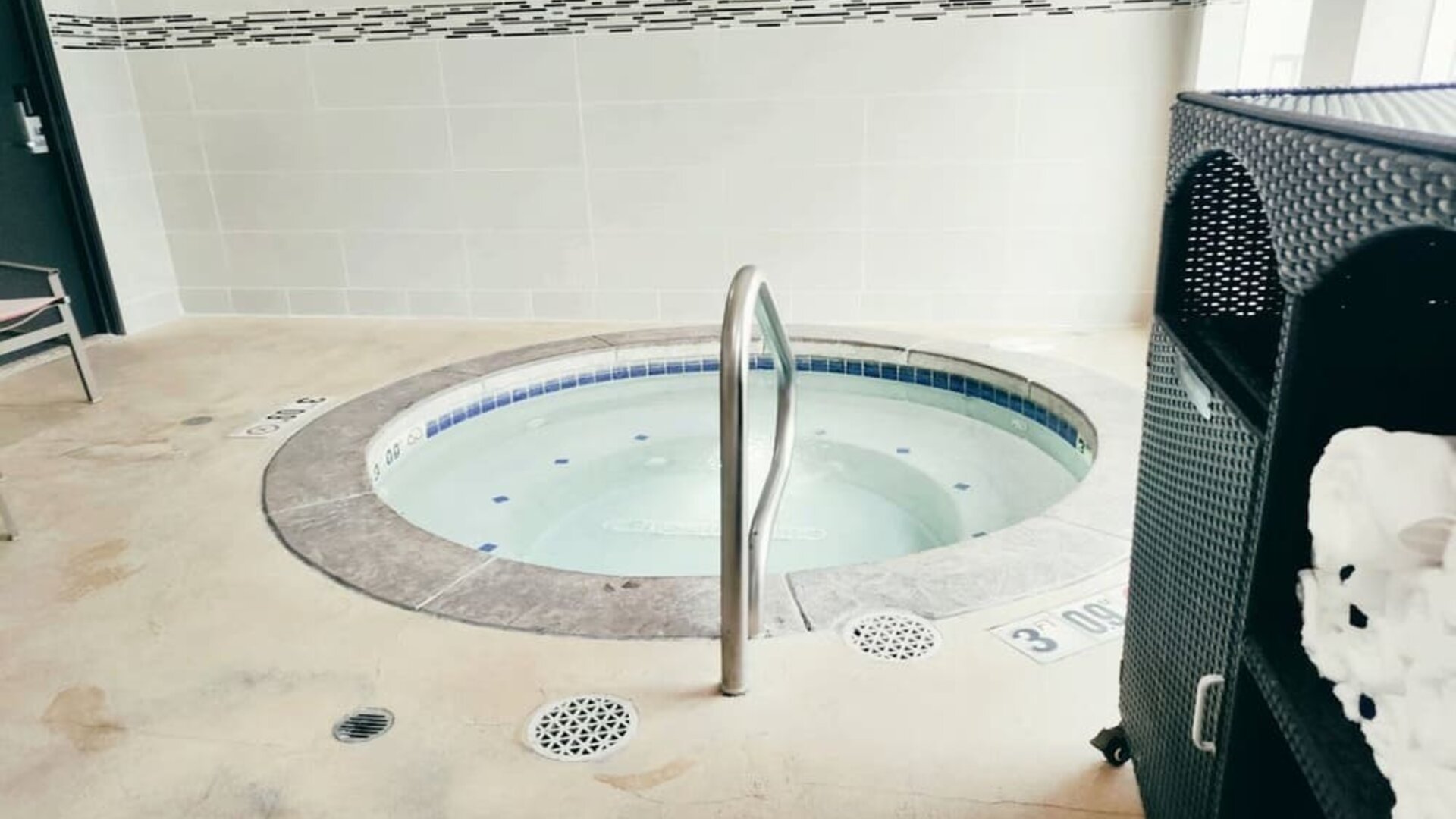 Indoor spa tub at Holiday Inn Express Newberg - Wine Country.
