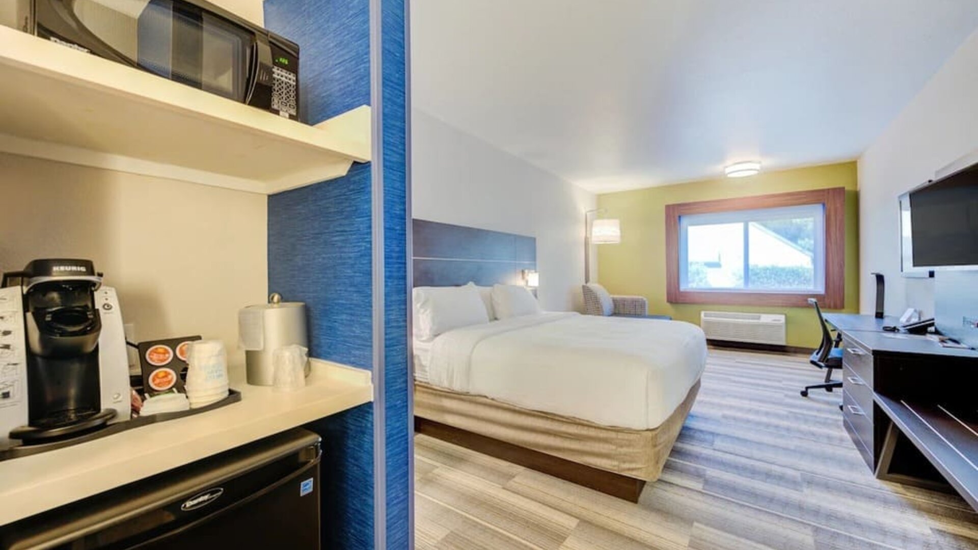 Day use room with work desk and kitchen at Holiday Inn Express Newberg - Wine Country.