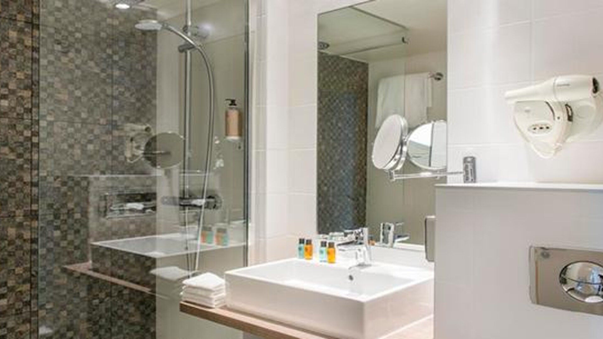 Best Western Plus Paris Saclay