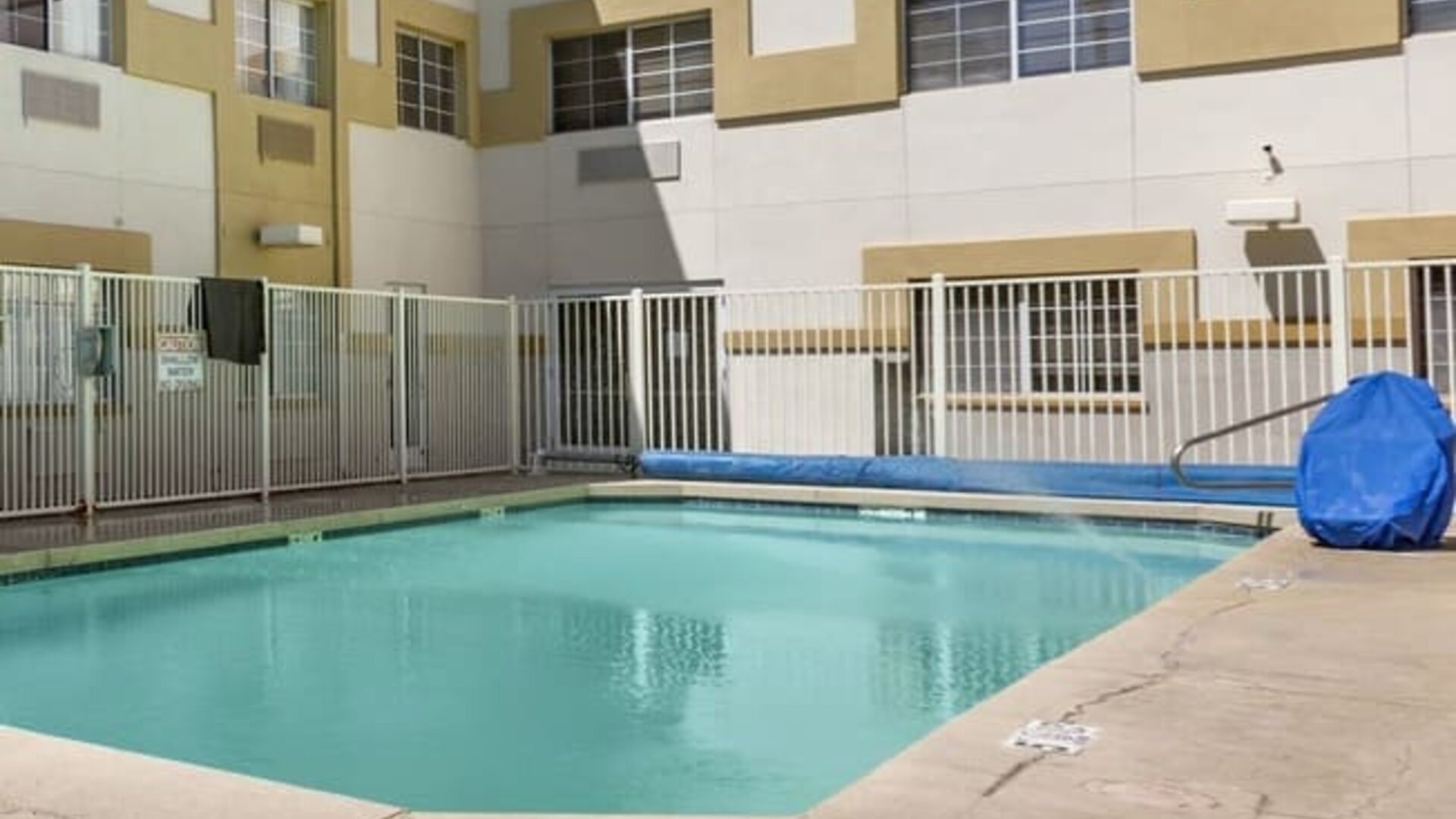 Refreshing outdoor pool at Comfort Suites Phoenix Airport.