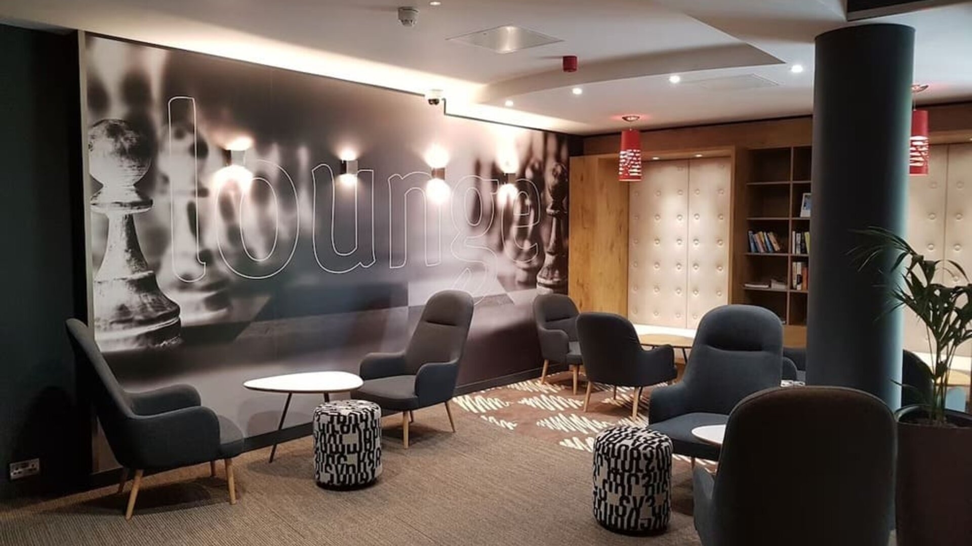 Comfortable lobby lounge at ibis Sheffield City.