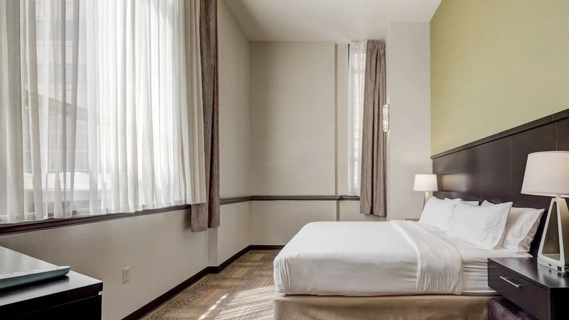 Day use room with natural light at Staybridge Suites Baltimore - Inner Harbor.
