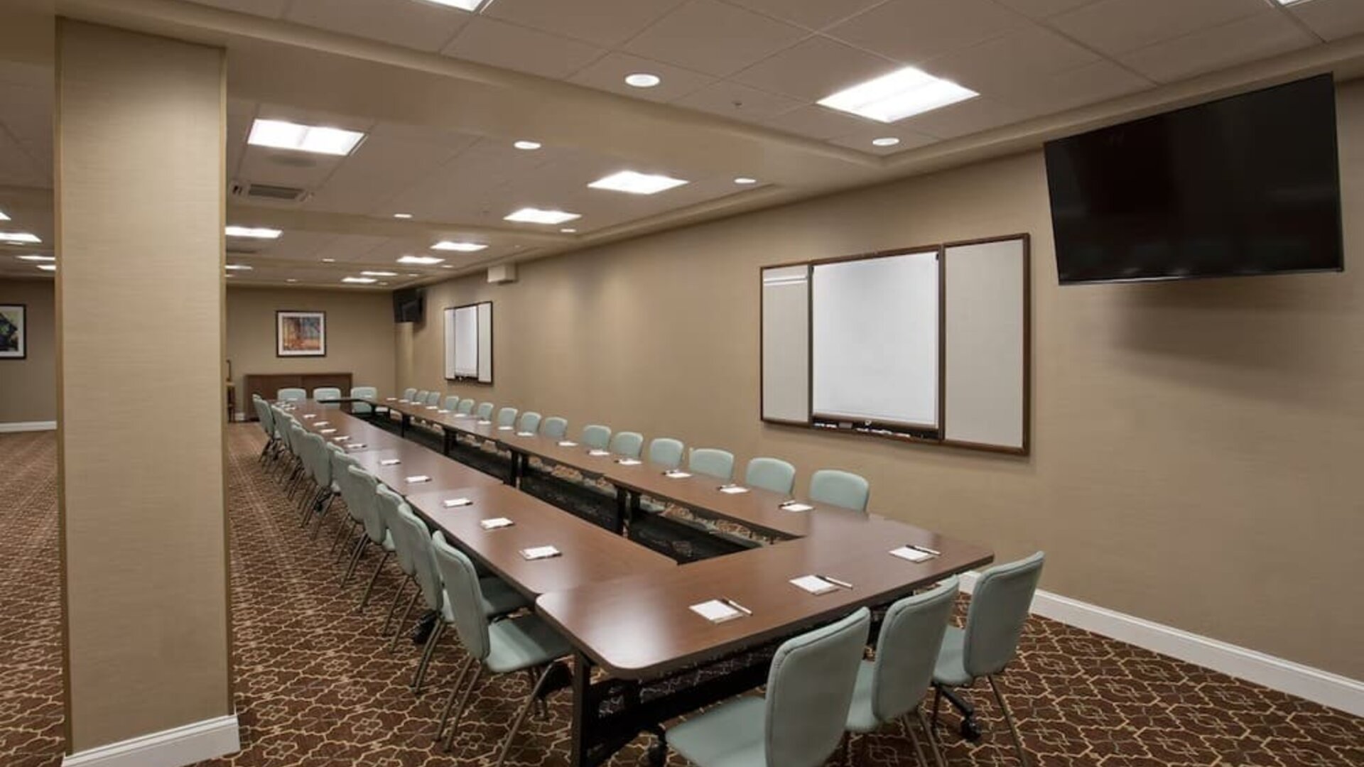 Meeting room at Staybridge Suites Baltimore - Inner Harbor.