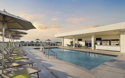 Refreshing outdoor pool at Courtyard Delray Beach.
