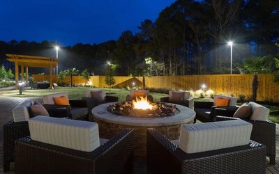 Firepit outdoor at Courtyard By Marriott Ruston.