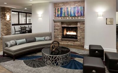 Lobby and coworking lounge at Homewood Suites By Hilton San Jose Airport-Silicon Valley.