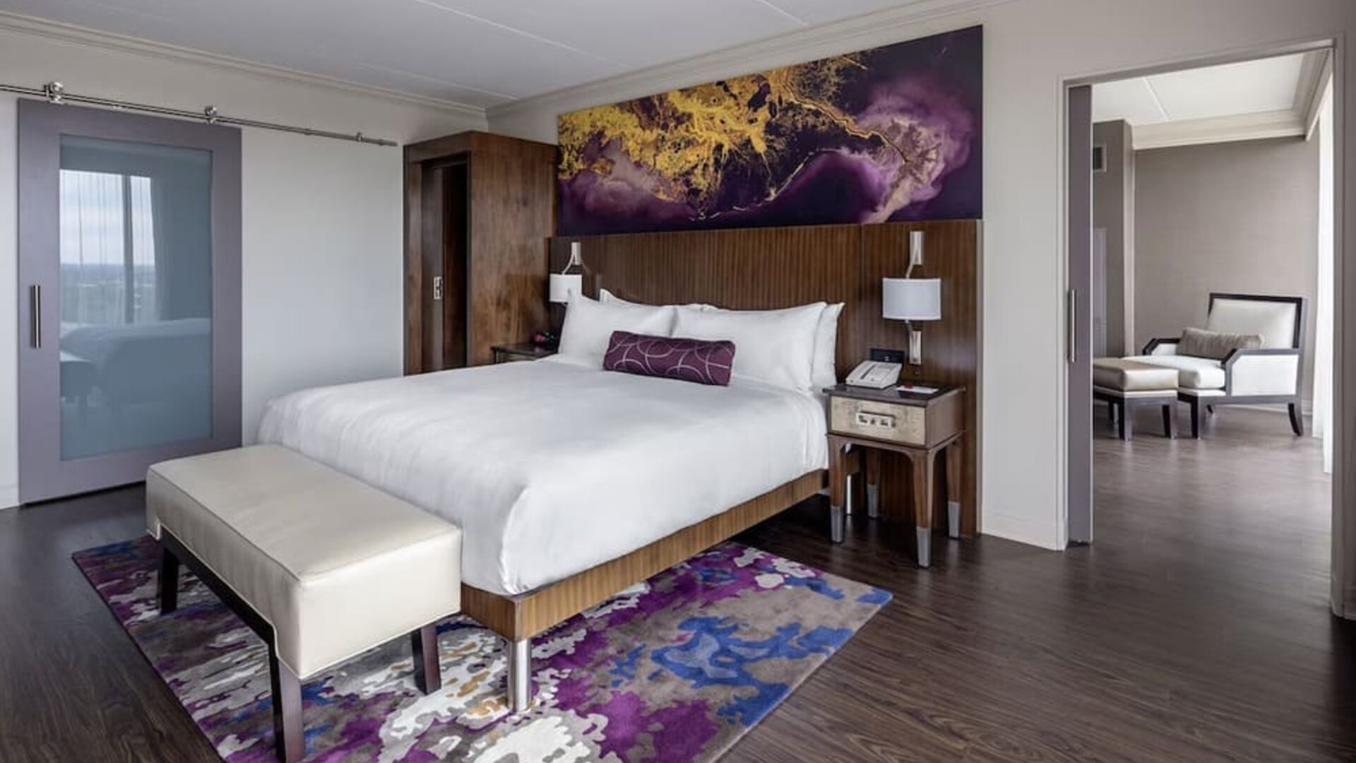 Day use room with living area at Marriott Baton Rouge.