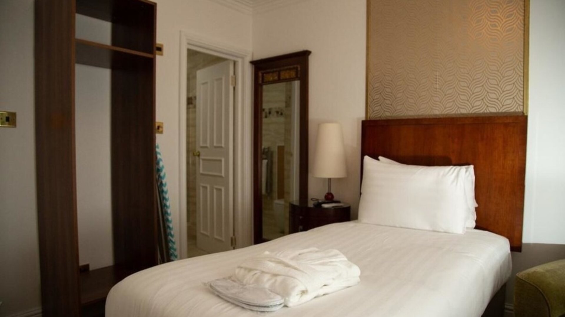 Standard single room at The Ladbrooke Hotel.