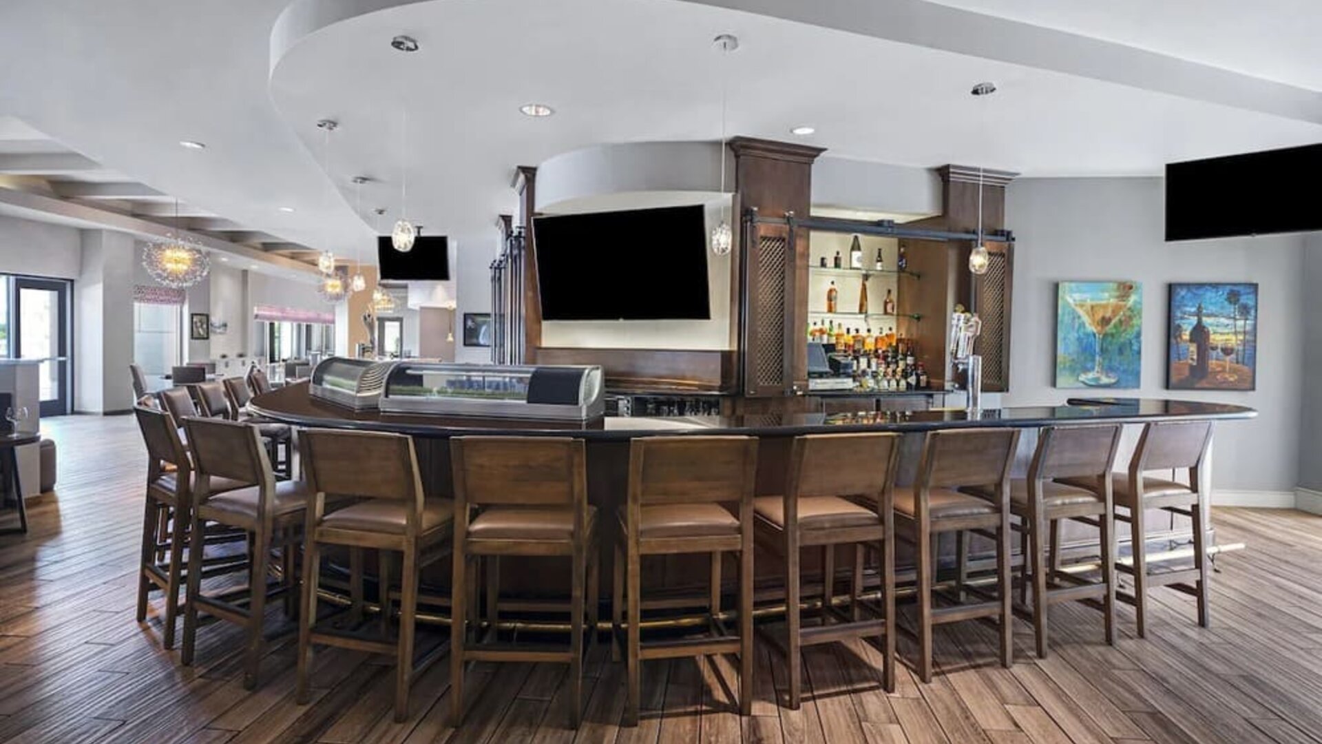 Hotel bar at Hyatt Regency Valencia.