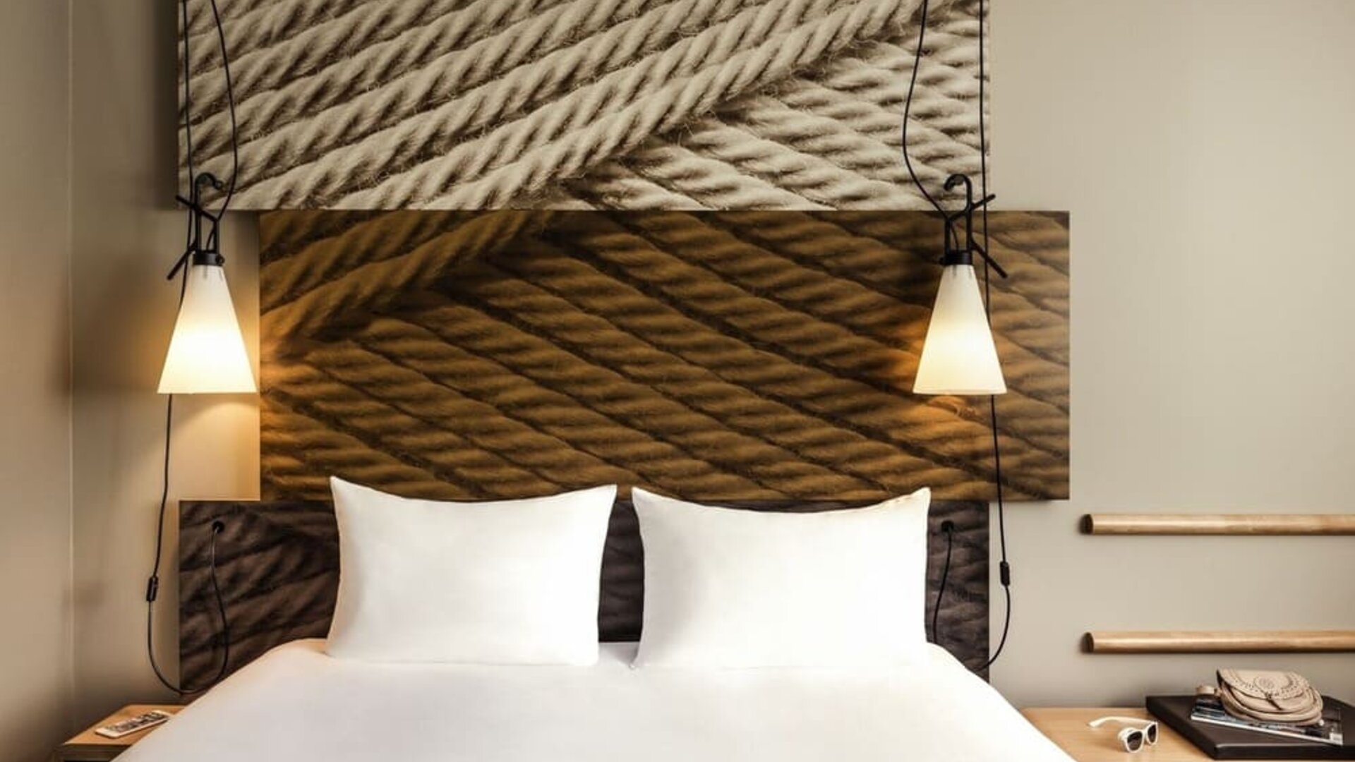 King bed at Ibis Birmingham Bordesley.