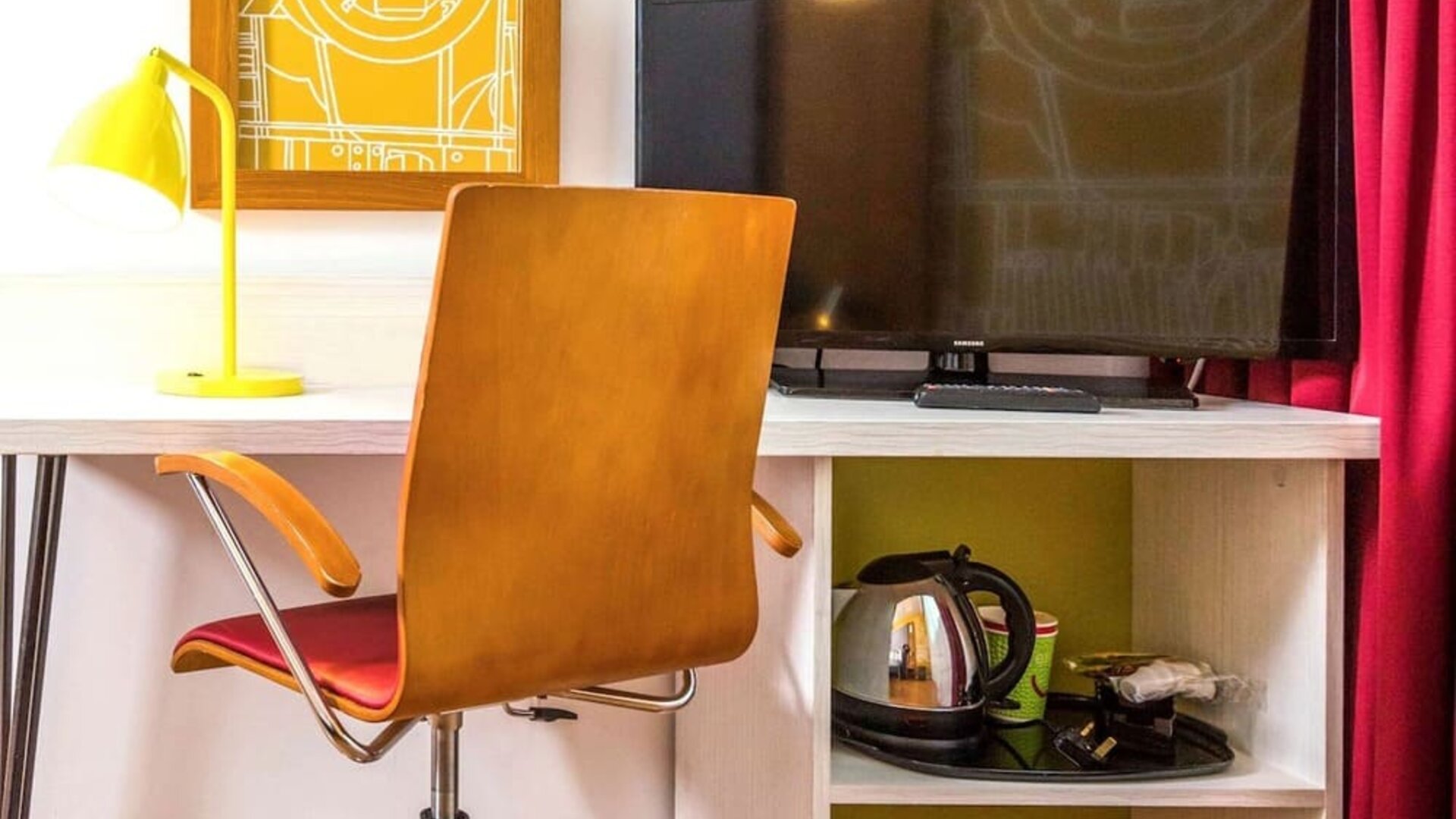 In-room workstation at Ibis Styles Crewe.