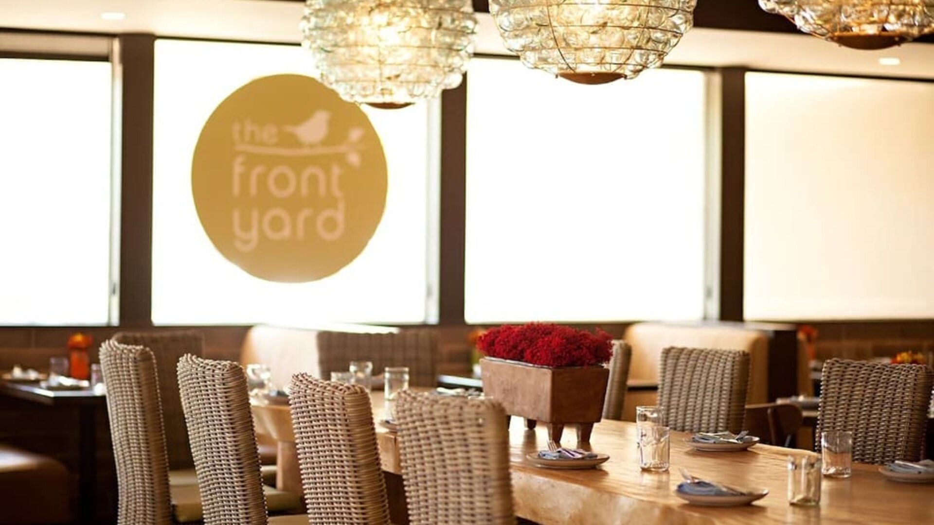 Dining area perfect for coworking at The Garland.