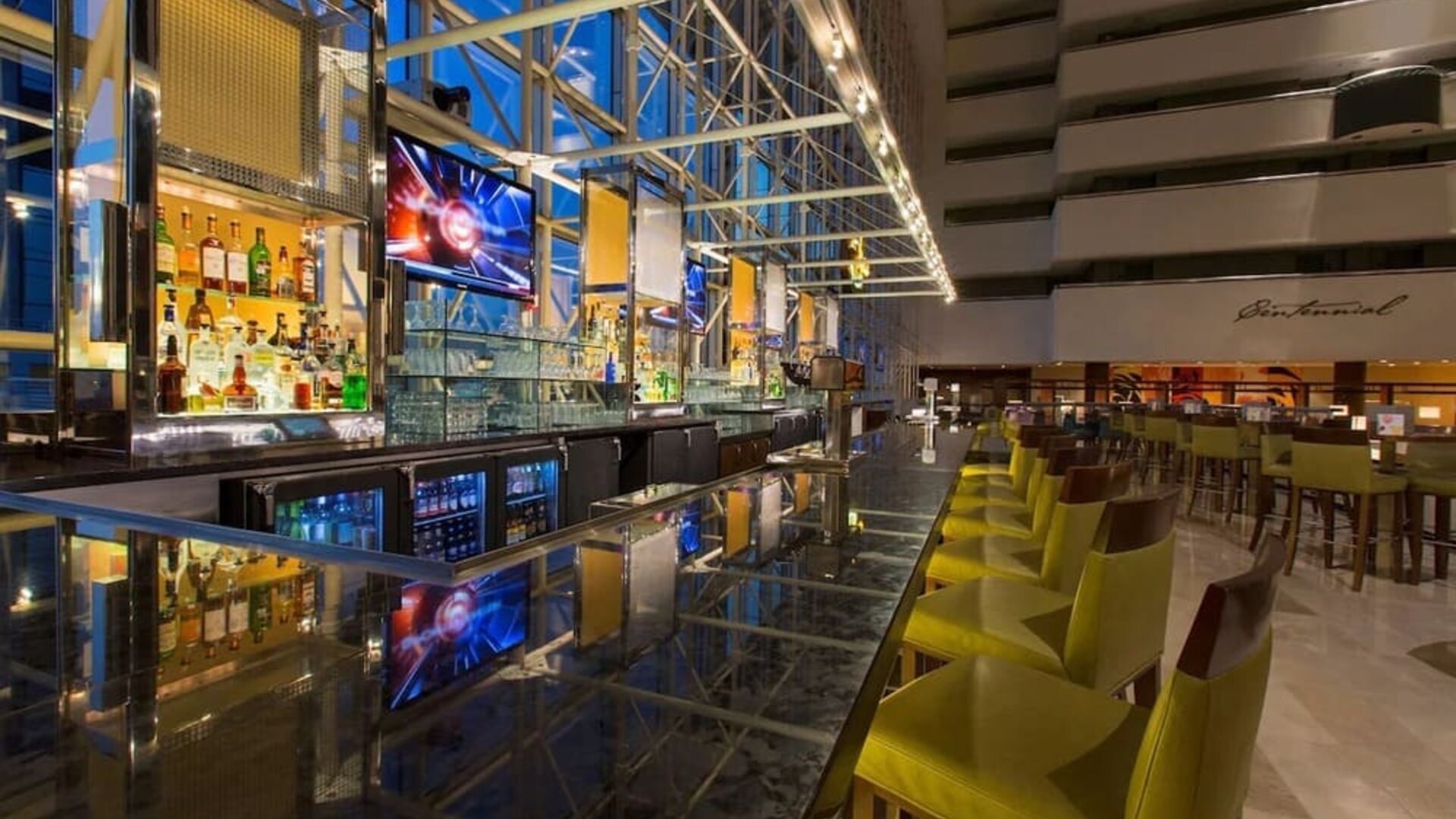 Hotel bar at Hyatt Regency Dallas.
