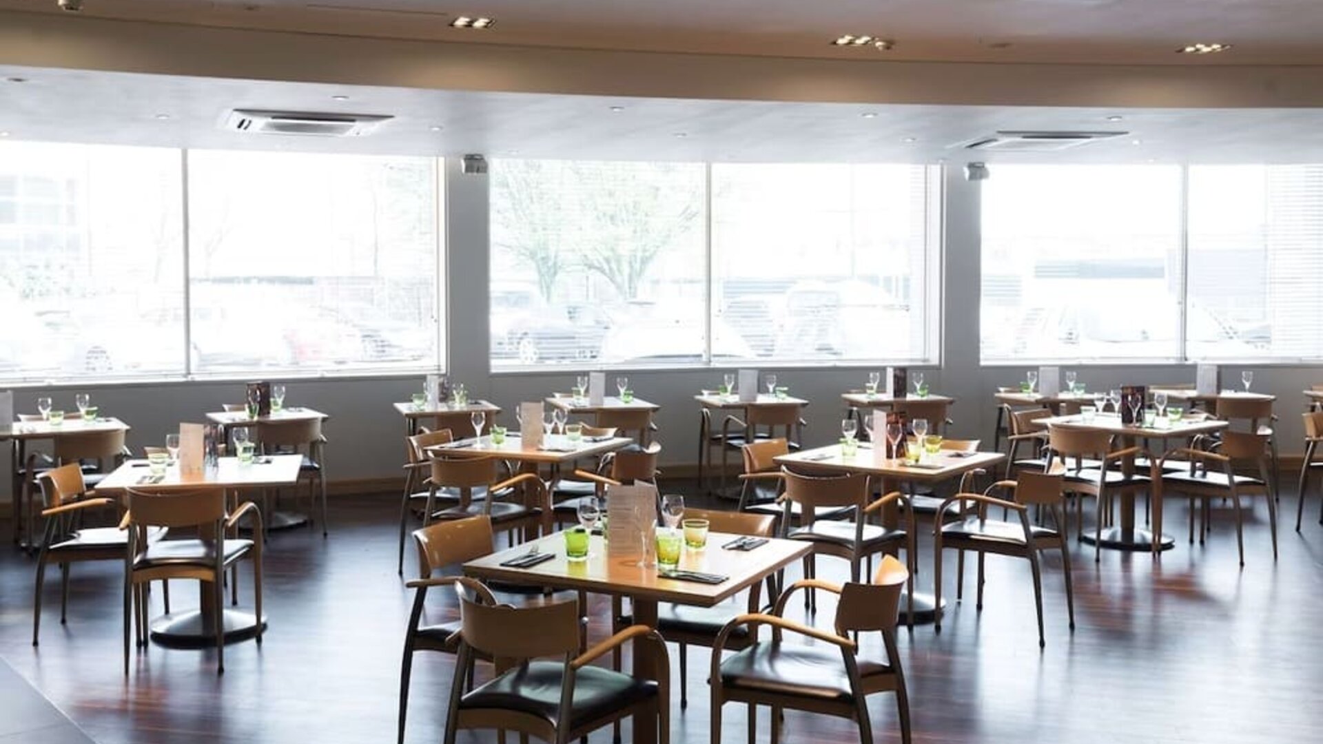 Dining area at Best Western London Heathrow Ariel Hotel.