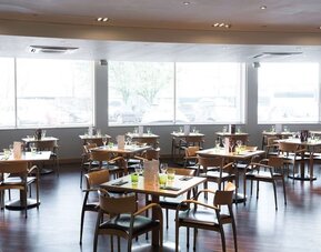 Dining area at Best Western London Heathrow Ariel Hotel.