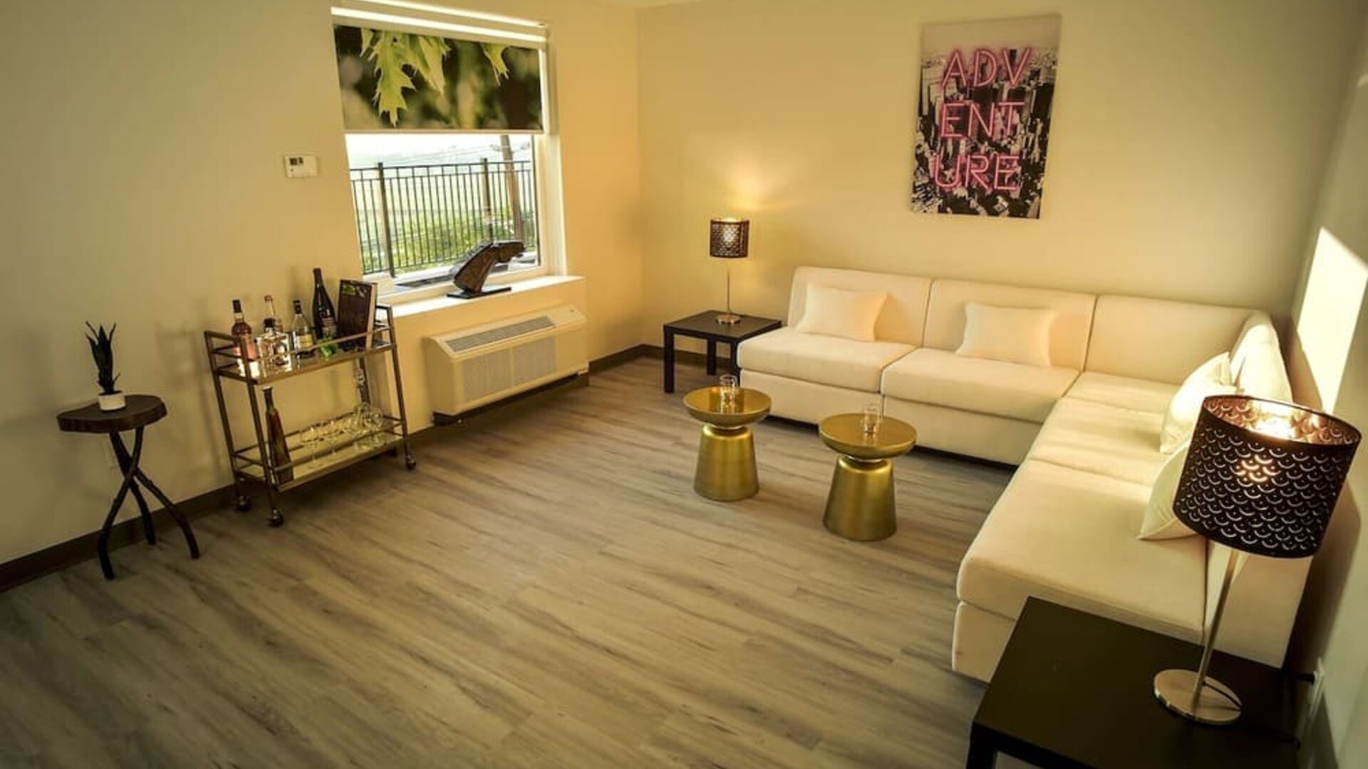 In-room living at Wyndham Garden North Bergen Near Secaucus.