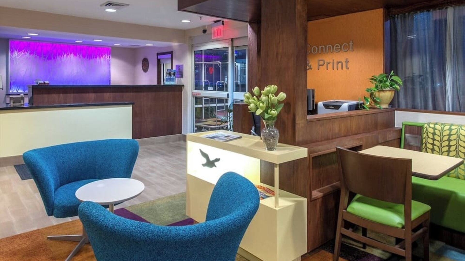 Lobby and coworking lounge at Fairfield Inn & Suites By Marriott Jacksonville.