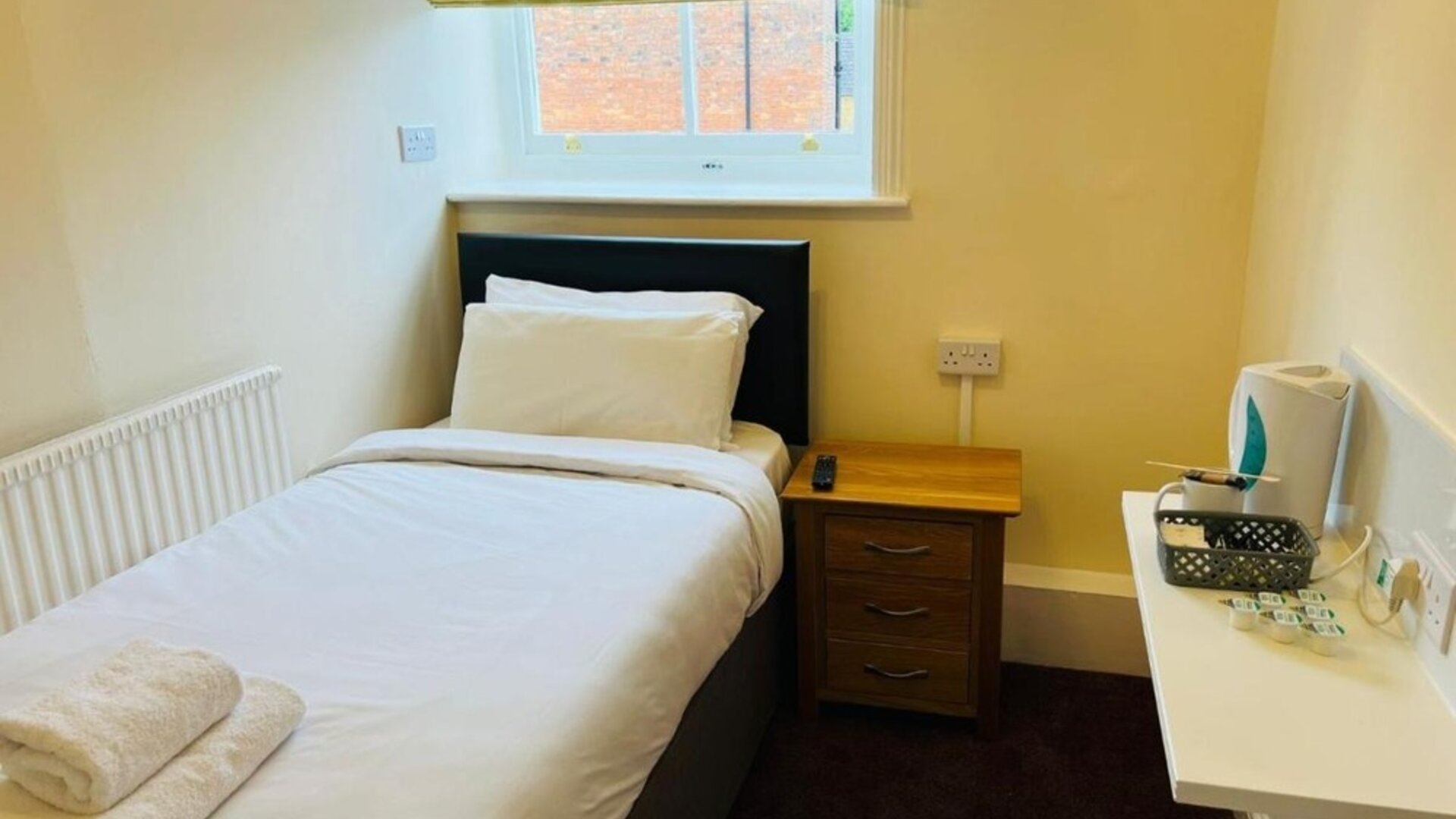 Day use single room at Rothwell House Hotel.