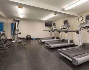 Fitness center at Radisson Hotel Sunnyvale Silicon Valley.