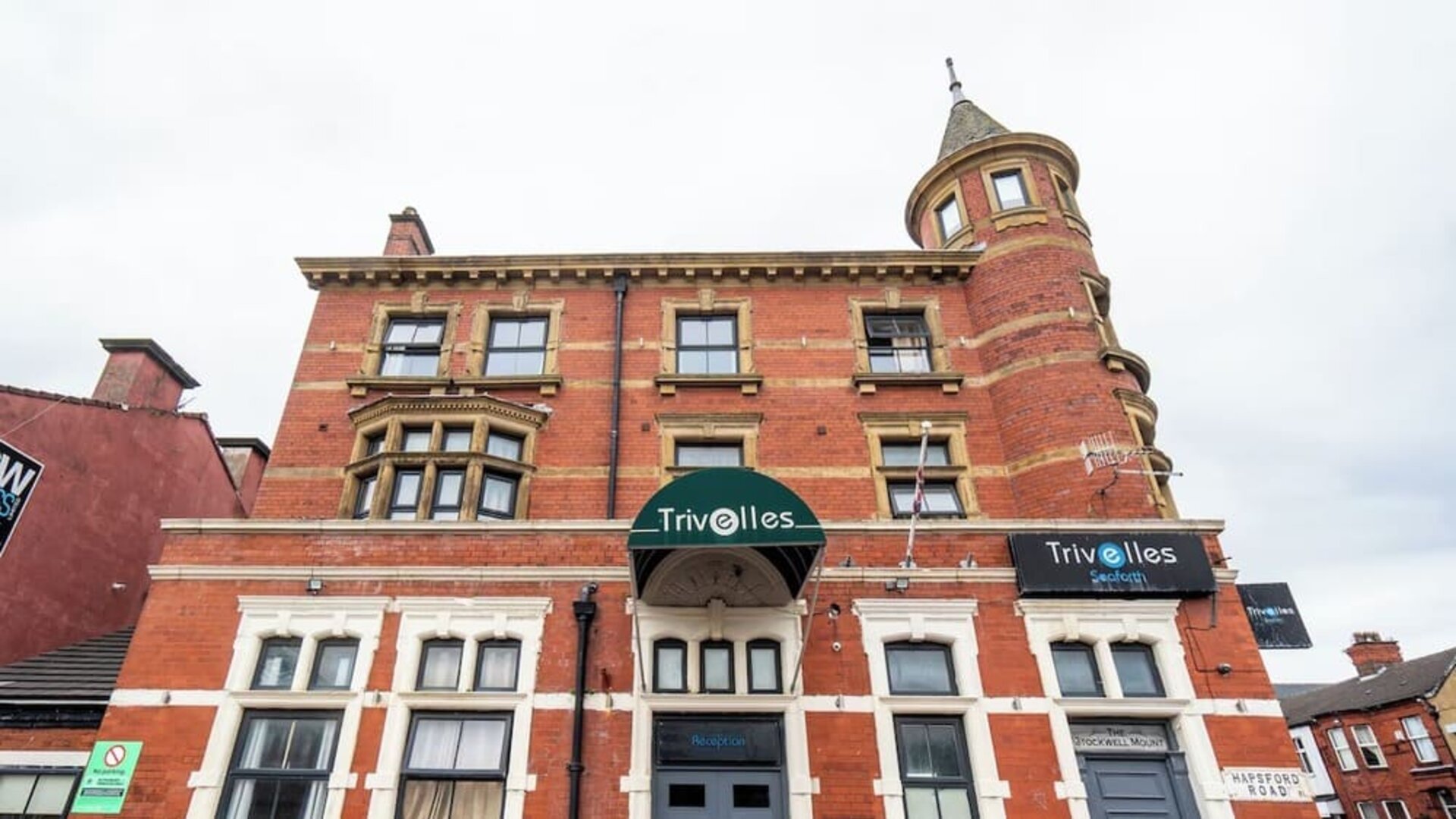 Exterior view of Trivelles Seaforth Hotel.