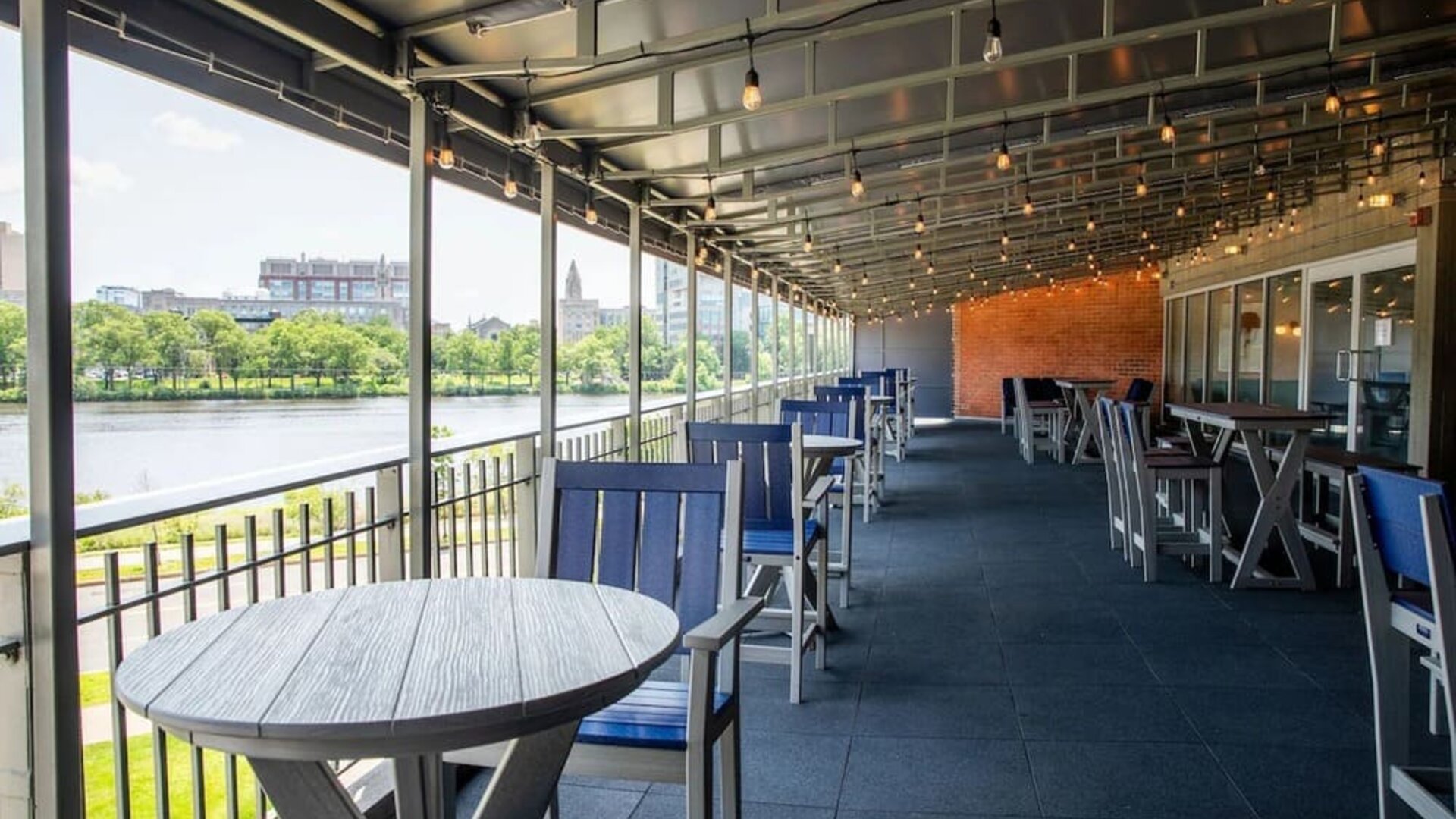 Terrace perfect for coworking at Hyatt Regency Boston/Cambridge.